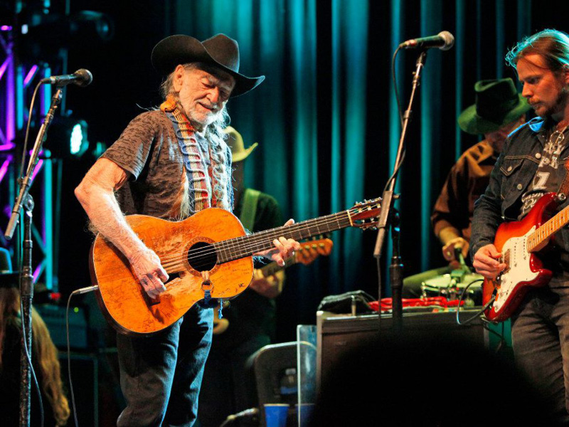 Outlaw Music Festival: Willie Nelson and Family, Margo Price, Flatland Cavalry & Particle Kid at Walmart Arkansas Music Pavilion