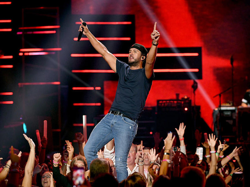 Luke Bryan at Walmart Arkansas Music Pavilion